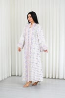 جلابية قماش بطول يصل للكاحل بأكمام بنهايات واسعة و...