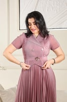 فستان كلاسيكي مكسر نصف كم بحزام