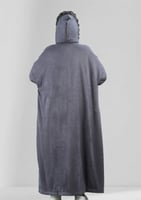 فروة شتوية بأكمام مضغوطة