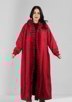 فروة شتوية بأكمام مضغوطة