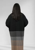 فروة شتوية طويلة صوف مخططة بشكل أفقي