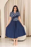 فستان كلاسيكي مكسر نصف كم بلونين