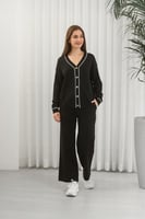 ترنج شتوي أزرار بأكمام طويلة وياقة V