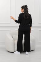 ترنج شتوي كاجوال شك بياقة مدورة وبنطال واسع مشكوك