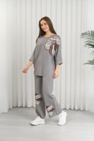 ترنج شتوي مورد بأكمام متوسطة الطول