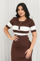 فستان ساده بأكمام متوسطه