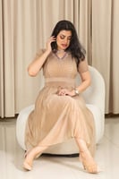 فستان كلاسيكي مكسر شيفون نصف كم بأزرار