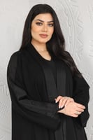 عباية بياقة قماش كريب الفاخر تدخيلة مشجرة في الكتف...