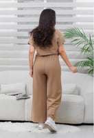 طقم نسائي من قطعتين