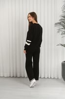 ترنج شتوي بأكمام طويلة وياقة مدورة