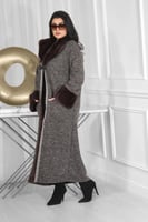 فروة شتوية طويلة مطرزة على الأطراف مزودة بجيب وفرو...