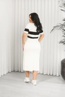 فستان ساده بأكمام متوسطه