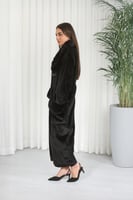 فروة شتوية طويلة مبطنة بالفرو من الداخل بلمعة من ا...