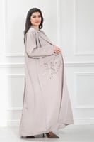 عباية ملونة قماش كريب ناعم تطريز نص كلوش لف