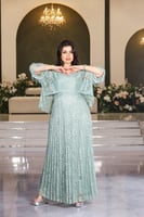 فستان سهرة مورد بأكمام شيفون