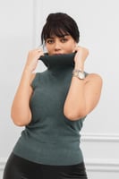 هاينك نسائي بلا أكمام ذات ياقة مدورة متعدد الألوان