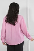 قميص نسائي بأكمام طويلة وطول متوسط