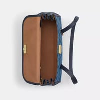 حقيبة كوتش كتف بريجيت فلاب سيغنتشر دنيم تصل خلال ٢...