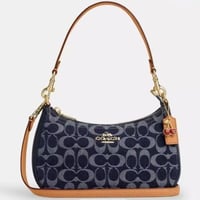 حقيبة كوتش تيري تصل خلال ٢-٤ اسابيع