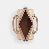 حقيبة كوتش ساتشل روان سيقنتشر قوس قزح تصل خلال ٢-٤...