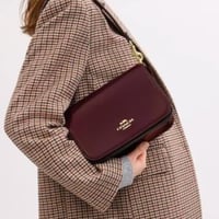 حقيبة كوتش كوين فوري