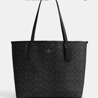 حقيبة كوتش سيتي توت لارج فوري