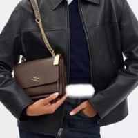 حقيبة كوتش كلير تصل خلال ٢-٤ اسابيع