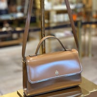 حقيبة توري بورش ايمرسون توب هاندل لماع فوري