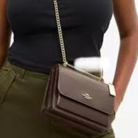 حقيبة كوتش كلير تصل خلال ٢-٤ اسابيع