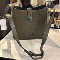 حقيبة كوتش هدلي شولدر تصل خلال ٢-٤ أسابيع