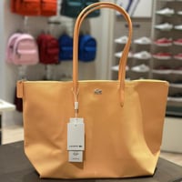 حقيبة لاكوست تصل خلال ٢-٤ اسابيع