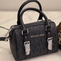 حقيبة مايكل كورس فوري