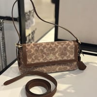 حقيبة كوتش ايتا سمول كتف بغطاء من شينيل سيقنتشر فو...