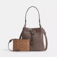 حقيبة كوتش روان بوكت تصل خلال ٢-٤ اسابيع