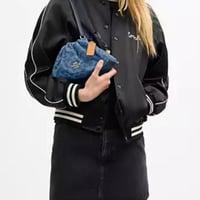 حقيبة كوتش فاي كتف سيغنتشر دنيم تصل خلال ٢-٤ أسابي...