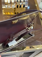 حقيبة توري بورش ايمرسون توب هاندل عنابي لماع فوري