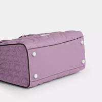 حقيبة كوتش ماجي صغيرة توت سيغنتشر جلد تصل خلال ٢-٤...