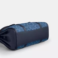 حقيبة كوتش كتف بريجيت فلاب سيغنتشر دنيم تصل خلال ٢...