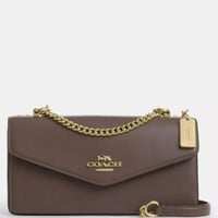 حقيبة كوتش كلير انفلوب تصل خلال ٢-٤ اسابيع