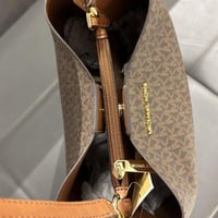 حقيبة مايكل كورس برات ميديم فوري