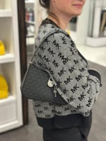 حقيبة مايكل كورس ليرا كتف فوري