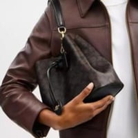 حقيبة كوتش روان بوكت تصل خلال ٢-٤ اسابيع