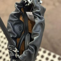 حقيبة كوتش في تصل خلال ٢-٤ اسابيع