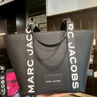 حقيبة مارك جاكبس توت تصل خلال ٢-٤ اسابيع