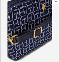 حقيبة تومي (فوري)