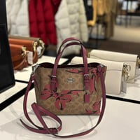 حقيبة كوتش مولي توت فيونكات سمول اصدار محدود فوري