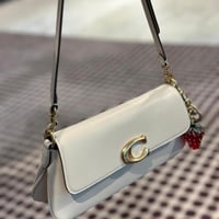 حقيبة كوتش جيت شولدر تصل خلال ٢-٤ اسابيع Coach Jet...