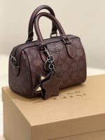 حقيبة كوتش ميني روان عنابي فوري