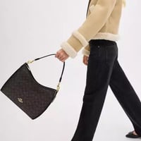 حقيبة كوتش لورل تصل خلال ٢-٤ اسابيع