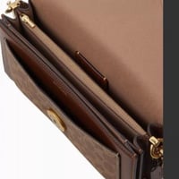 حقيبة كوتش تابي ٢٦ فوري